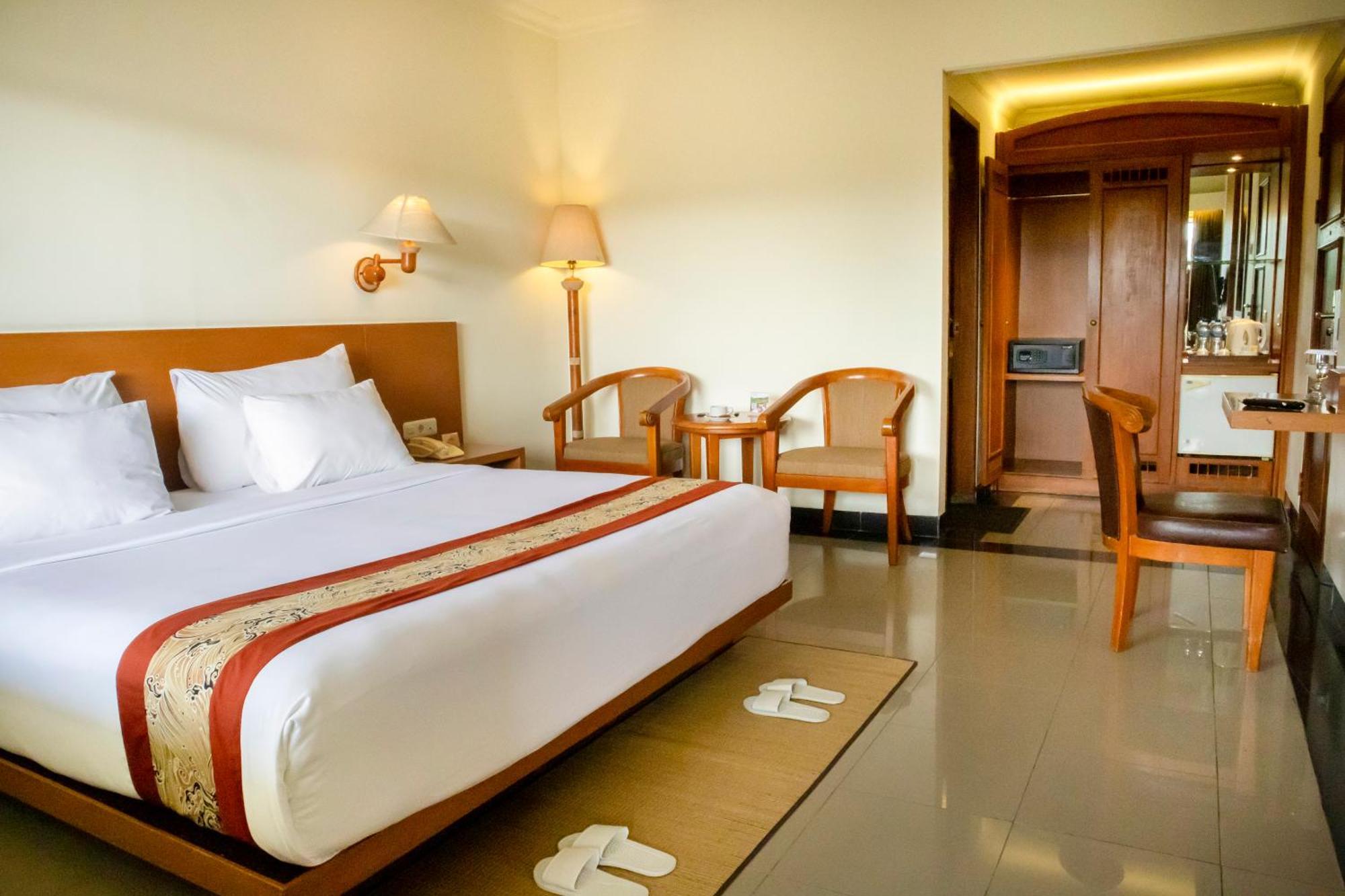 Sangria Resort And Spa Lembang Exterior foto